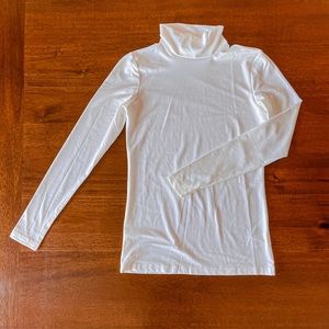 Basic white long sleeve turtle neck